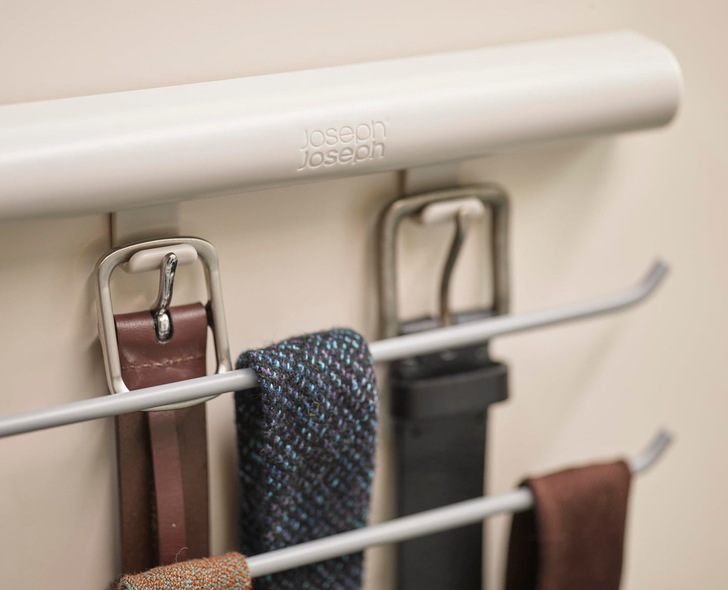 Joseph Joseph Orderly Belt, Tie & Scarf Hanging Rail, Closet Wardrobe Accessory Organizer, 4 Rails