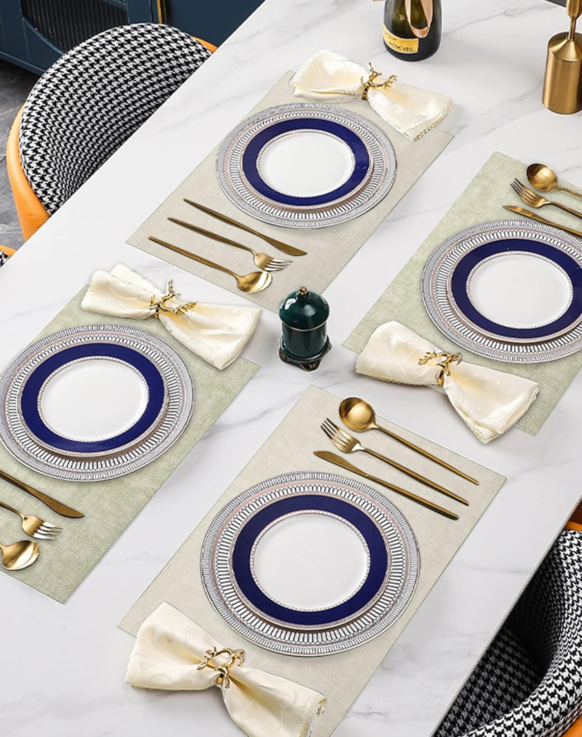 SUEH DESIGN Leather Placemats Set of 6 Reversible Table Mats Heat Resistant Waterproof No-Slip Place Mats for Dining Table Kitchen Parties