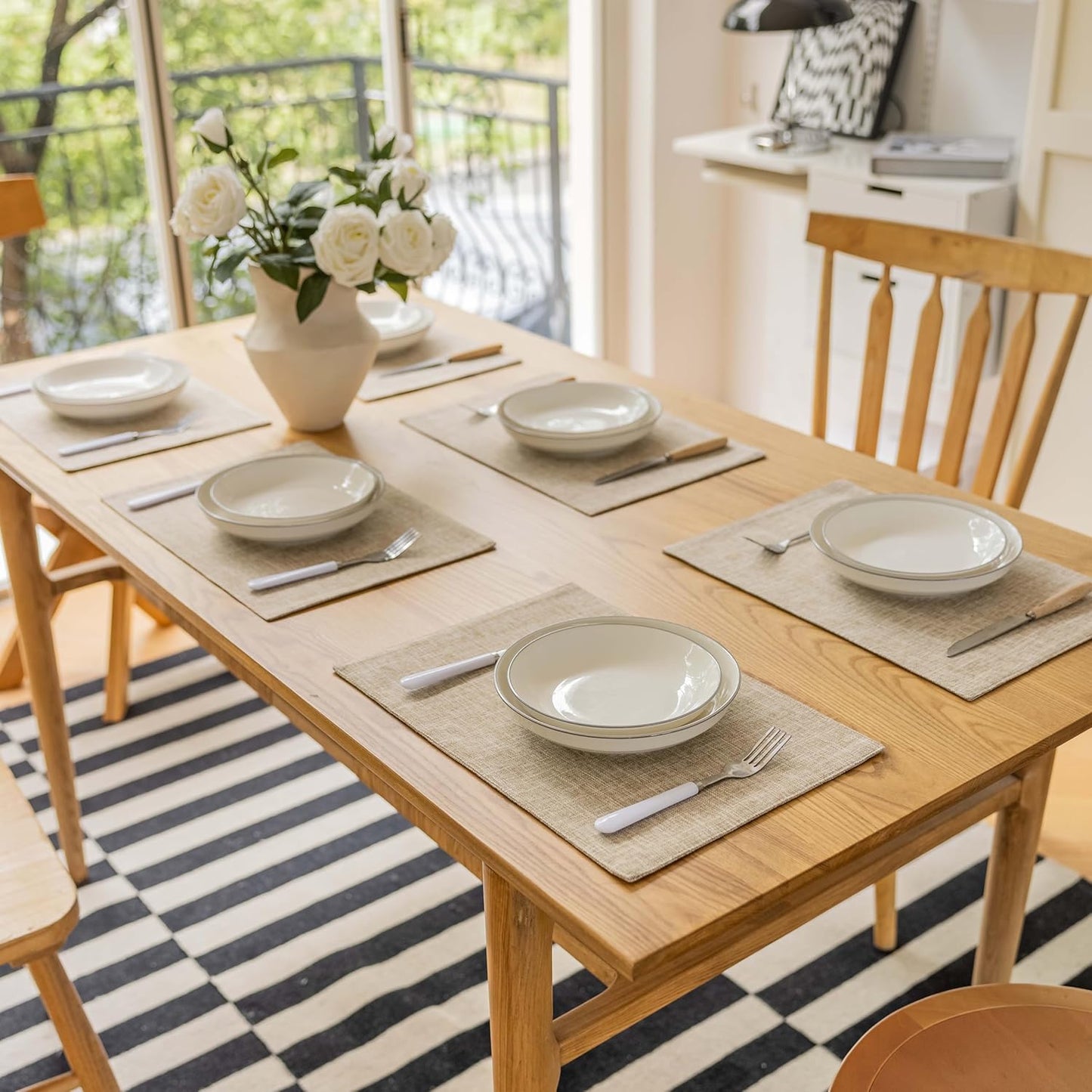 Demetex Burlap Placemats Set of 4 Heat Resistant Decorative Cloth Place Mats Wipeable Lined Linen Table Plate Mats for Party Dinner Gathering, Burlap