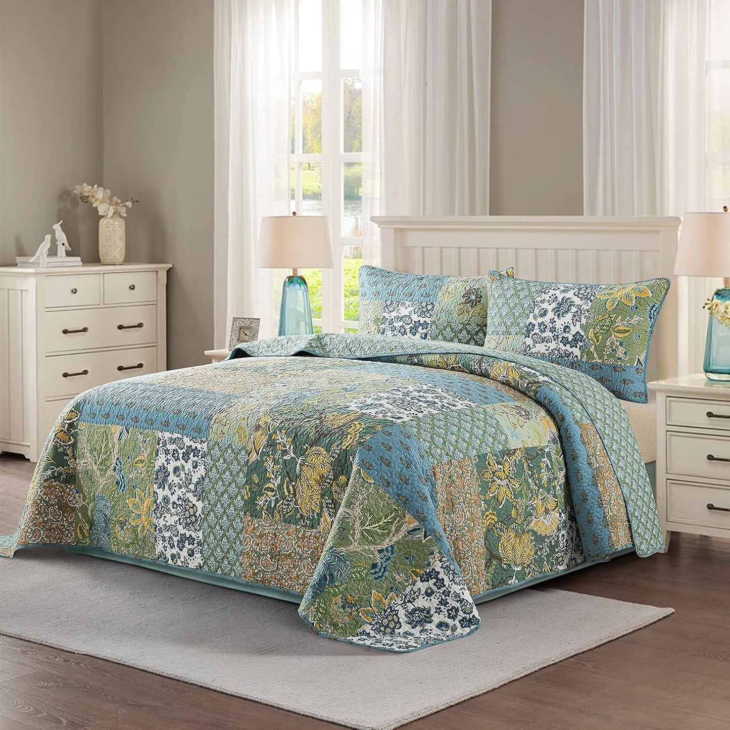 NEWLAKE Cotton Patchwork Bedspread, 3-Piece Bedding Quilt Set with Real Stitched Embroidery, Reversible Matelasse Bed Coverlet Set,Green Farmhouse Garden,Queen Size