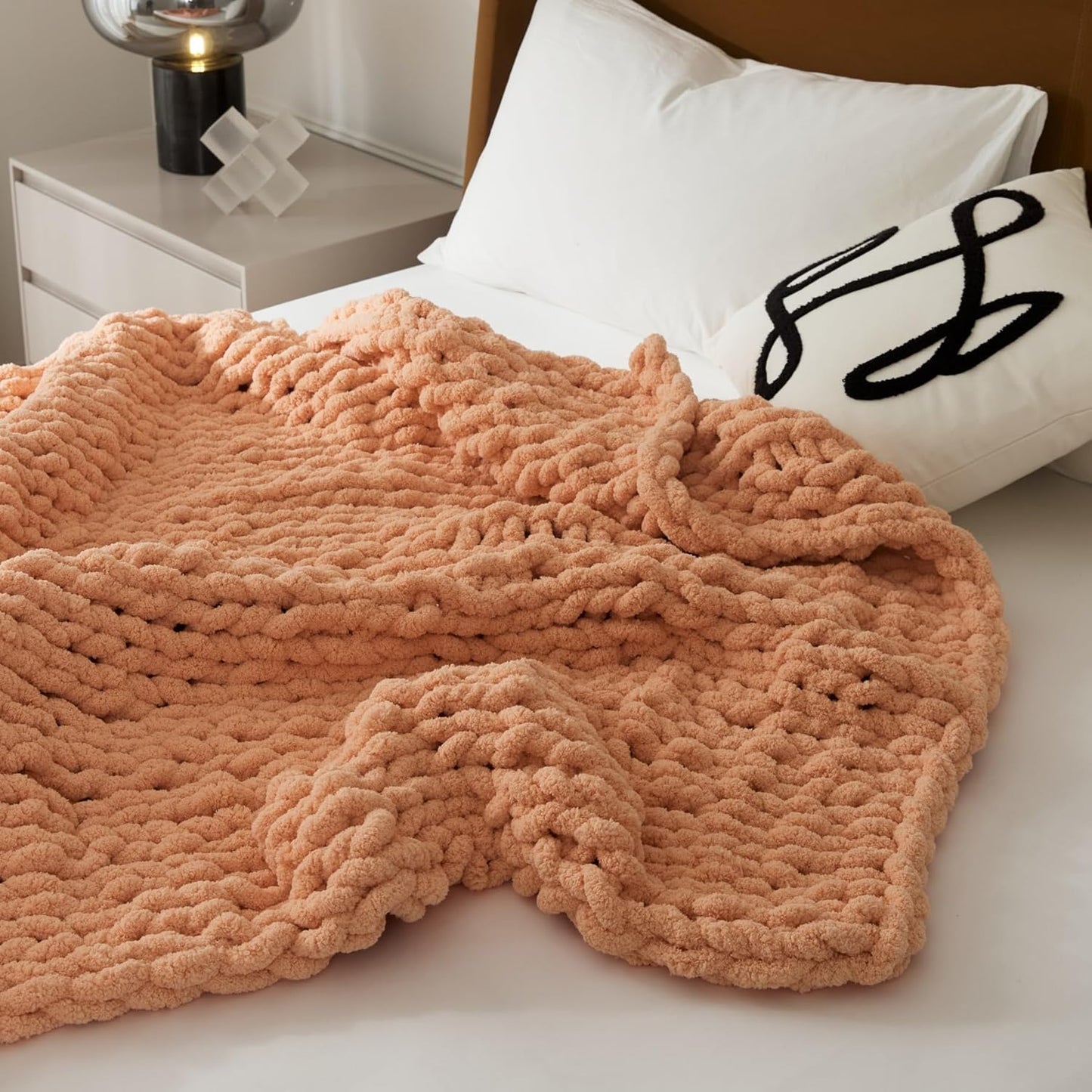 WESHIONGOO Chunky Knit Blanket Throw Knitted Throw Blankets for Couch Bed Fluffy Soft Blanket with Jumbo Chenille Yarn Thick 100% Handmade(40"*40")