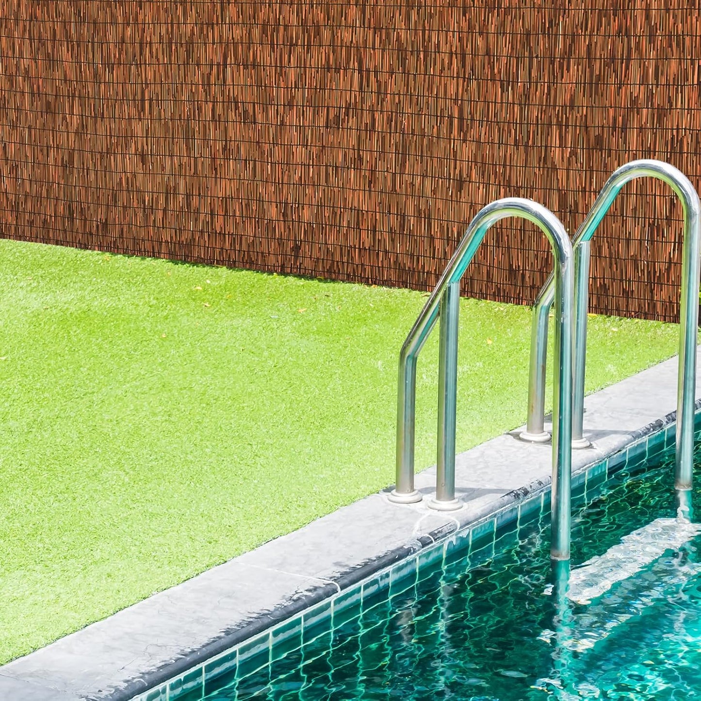 Brown 4FT X 16.4FT Reed Fencing Roll, Balcony Privacy Reed Shade Bamboo Fencing Garden Fence Border, Wind Block Sunshade Fence Screen for Outdoor Yard Patio Flower Bed Edge