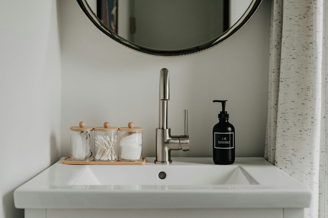 Simple Tips to Make Bathroom Cleaning Less Stressful
