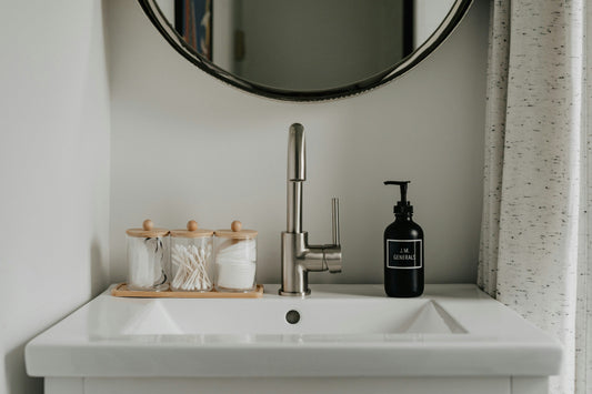 Simple Tips to Make Bathroom Cleaning Less Stressful
