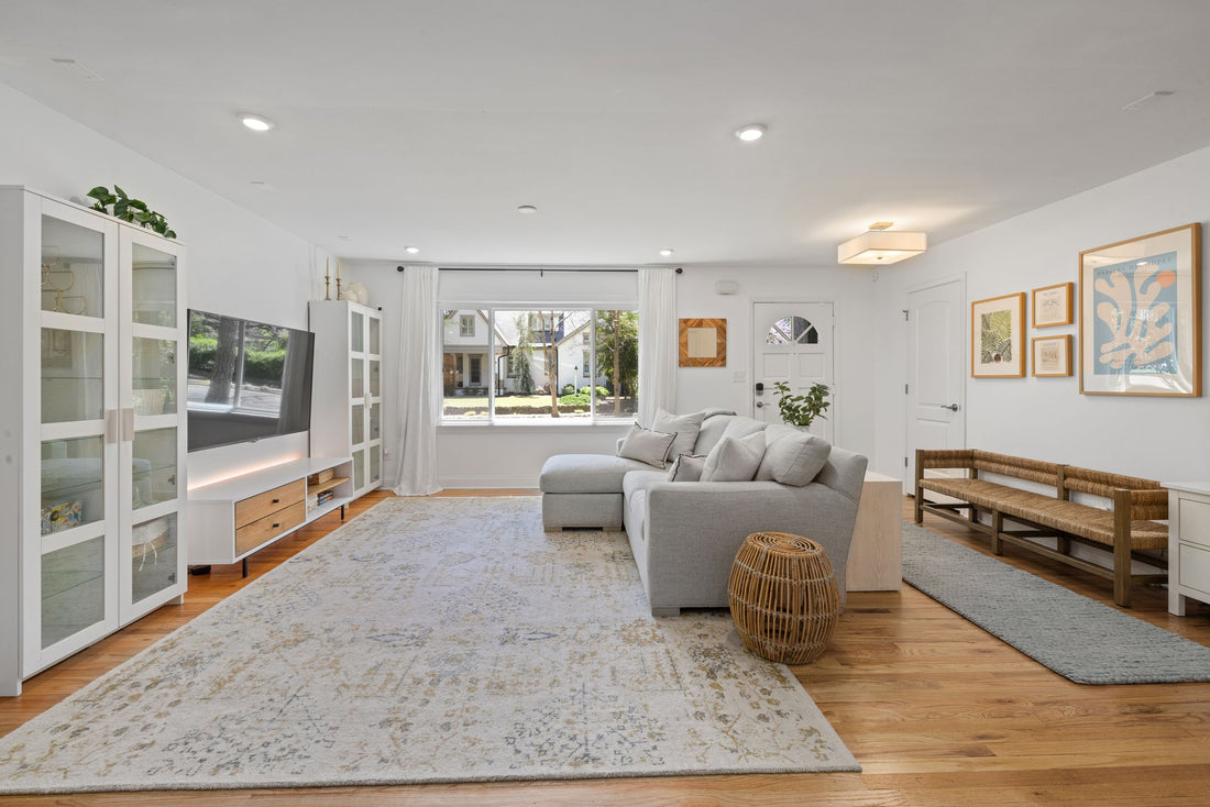 Storage Ottoman Buying Guide: Bench vs. Pouf Style