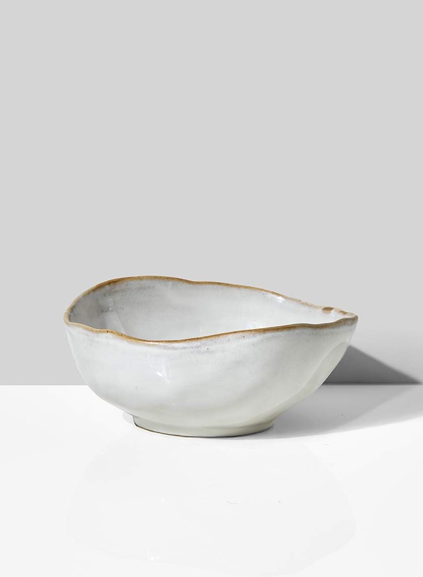 Serene Spaces Living Large Free-Form Edge Glazed Ceramic Bowl, Set of 4, Centerpiece for Vintage Weddings, Events, Measures 6" Long, 5.5" Wide, 2.75" Tall