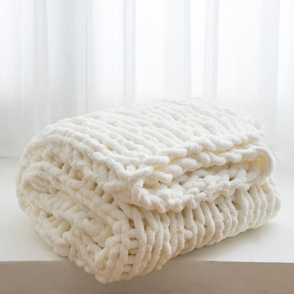 WESHIONGOO Chunky Knit Throw Blanket 50"×60" Knitted Throw Blankets for Couch Bed Fluffy Soft Blanket with Jumbo Chenille Yarn Thick 100% Handmade (Cream White)