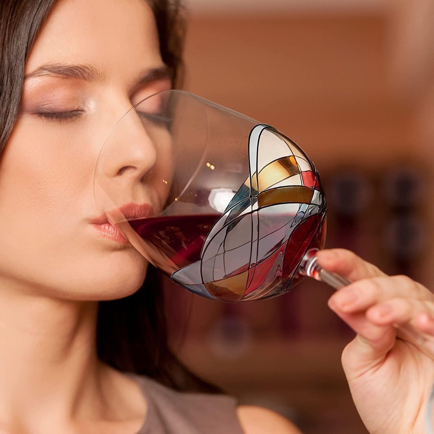 Bezrat Wine Glasses Hand Painted - Set of 2 - Women Wine Gift - Wine Lover Glass - Beautiful Glassware Gifts Ideas for Women Inspired by 'Duomo di Milano' Mothers Day - 12 oz (Gold)