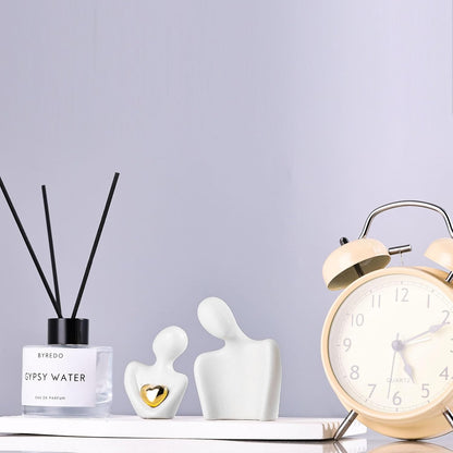 XMGZQ Mini Couple Statue Tv Stand Decor Items for Living Room Home Decor,Bedroom Decor for Couples Sculpture for Anniversary Wedding,Love Gifts for Couples 2025,Knick Knacks for Shelves