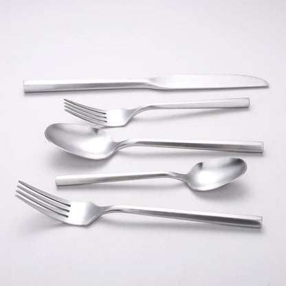Matte Silverware Set Silver Flatware Set with Hexagon Handle 20 Pieces 18/0 Stainless Steel Cutlery Set Wedding Housewarming Gift Service for 4 (Matt silver)