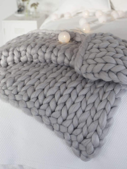 Chunky Knit Blanket Soft Handmade Knitting Throw for Bedroom Sofa Decor Super(Light Gray 47"x60")