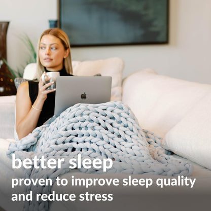 Nuzzie Chunky Knit Weighted Blanket - Breathable, Cooling, Hand Made Knit Throw Blanket for Sleep for Relaxation - Machine Washable, Stylish Design(Light Grey, Throw | 12lbs | 44"x60")