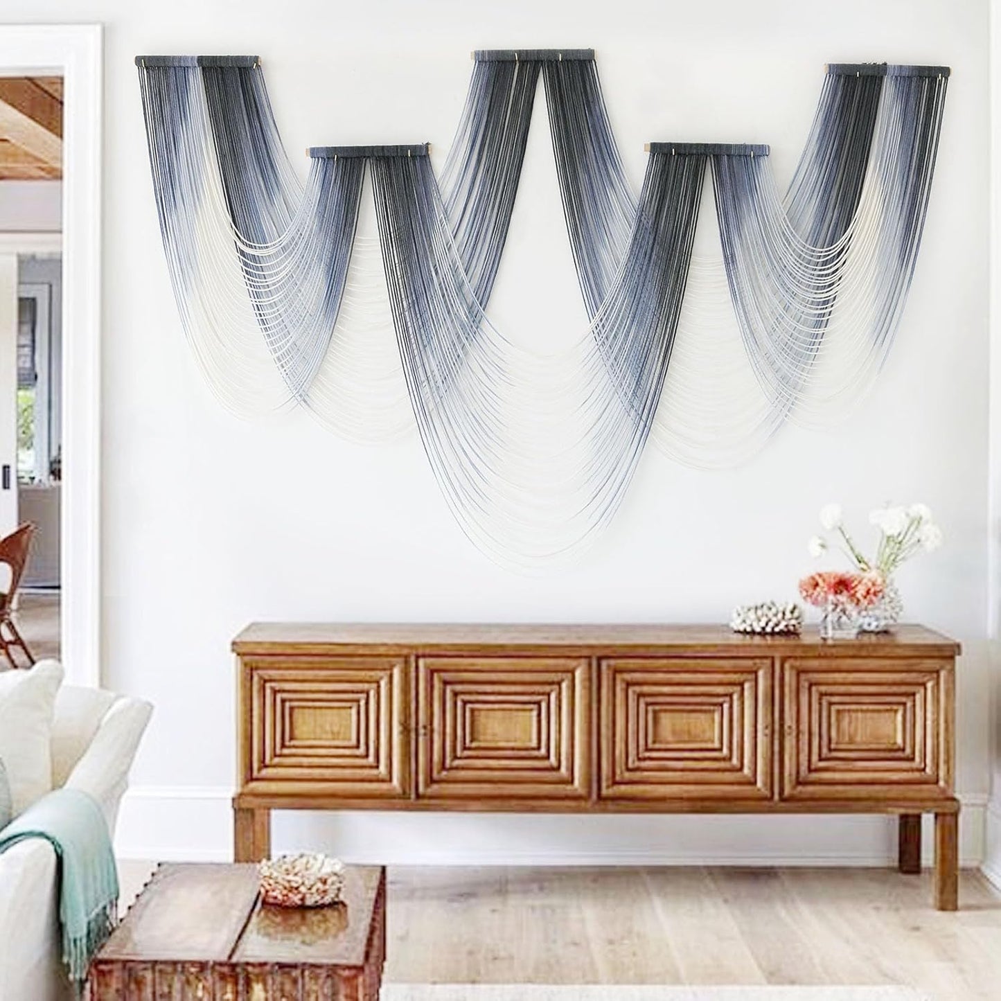 IOWER Large Macrame Wall Hanging Decor Dip-Dyed Macrame Wall Decor Wall Art Craftsmanship Fiber Art Boho Chic Wall Decor Modern For Bedroom Livingroom Backdrop