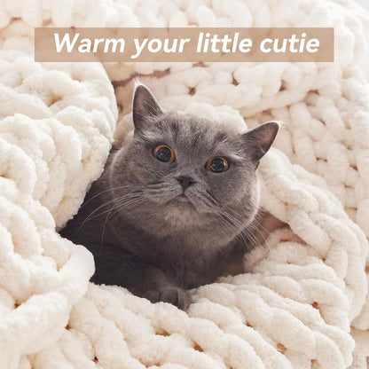 Chunky Knit Throw Blanket, 40''*50'' Knitted Throw Chenille Yarn for Bed Couch, Handmade Cream Crochet Big Thick Blanket, Machine Washable Cute Comfy Blanket for Home Decor