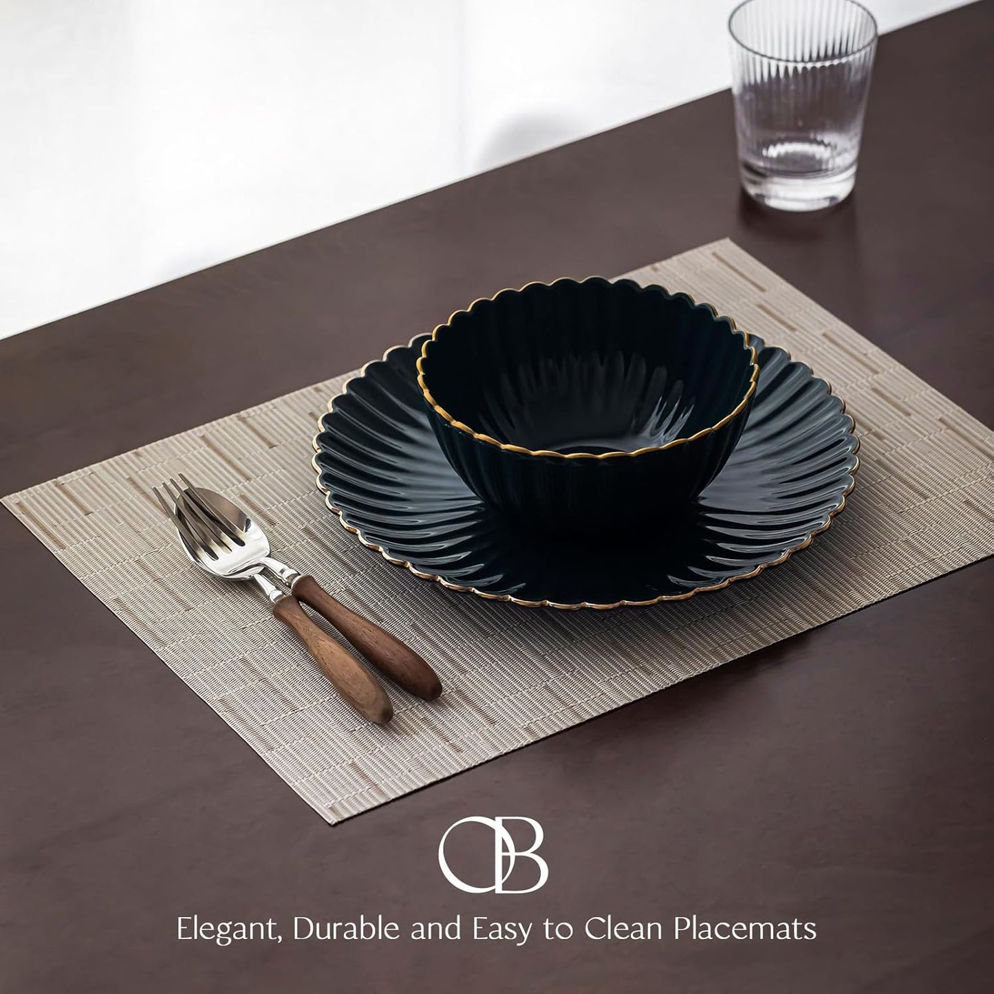 Placemats Set of 6 - Easy Clean Woven Vinyl Placemats for Dining Table, Indoor/Outdoor Place Mats, Washable PVC Table Mats （Pale Beige）