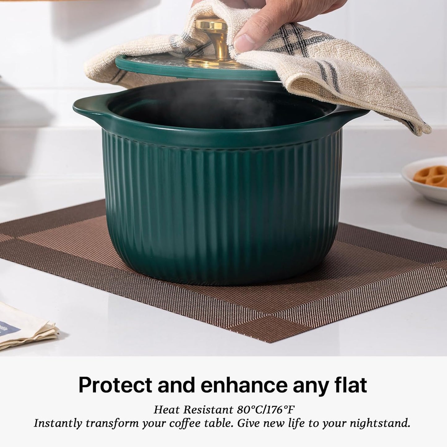 LEXMORE Placemats Set of 8 Vinyl/Plastic Woven Place Mats for Kitchen Table Indoor/Outdoor Washable Placemat Wipeable Dining Table Mats(G-Brown Cube)