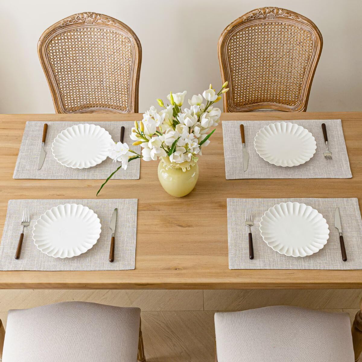 Placemats Set of 8, Bilayer Thickened Linen Place Mats Heat Resistant Machine Washable Wrinkle Free Carefully Selected Polyester Mats for Kitchen/Dining/Coffee Table (Cream Beige)