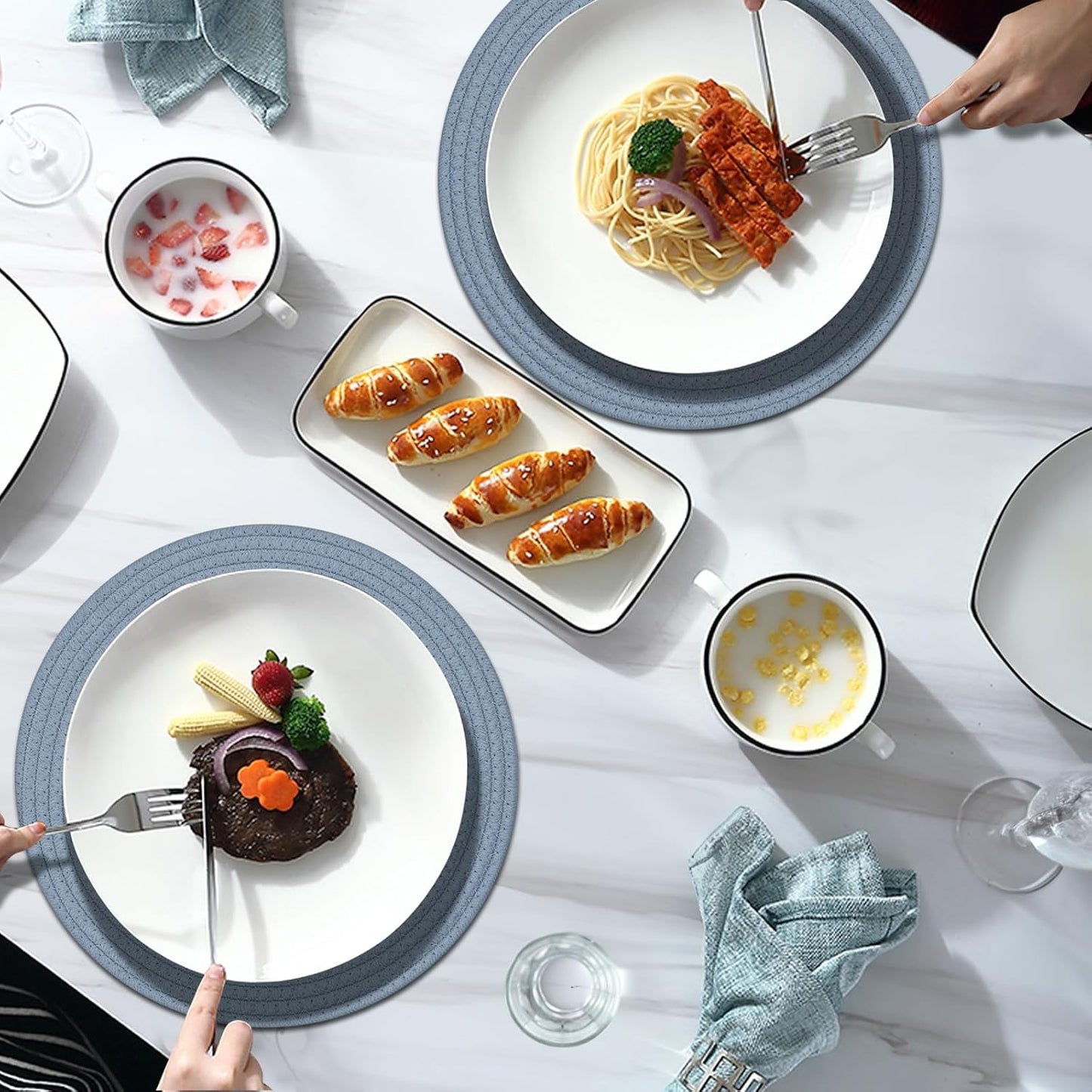 Round Placemats Set of 6, Cotton Rope Woven Table Mats, Hot Pads for Kitchen, Non Slip Heat Resistant Place Mats, 13 Inches Braided Placemat for Farmhouse Decor and Kitchen Table Decor (Blue)