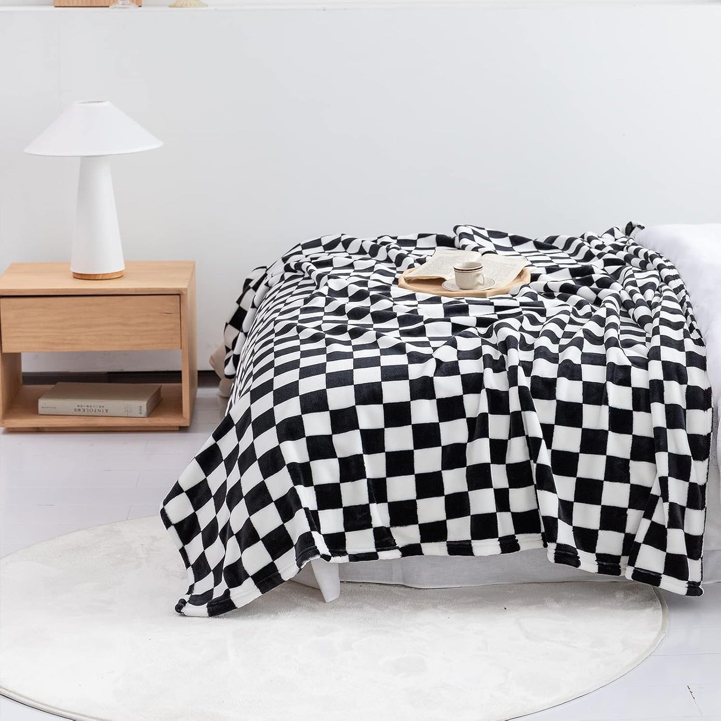 LOMAO Throw Blankets Flannel Blanket with Checkerboard Grid Pattern Soft Throw Blanket for Couch, Bed, Sofa Luxurious Warm and Cozy for All Seasons (Black, 90"x90")
