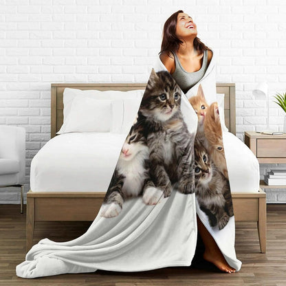 HGOD DESIGNS Cats Throw Blanket Ultra Soft Warm All Season Kittens Family Cats Decorative Fleece Blankets for Bed Chair Car Sofa Couch Bedroom 50"X60"