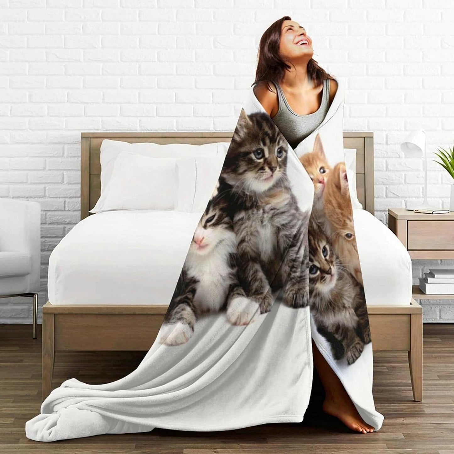 HGOD DESIGNS Cats Throw Blanket Ultra Soft Warm All Season Kittens Family Cats Decorative Fleece Blankets for Bed Chair Car Sofa Couch Bedroom 40"X50"