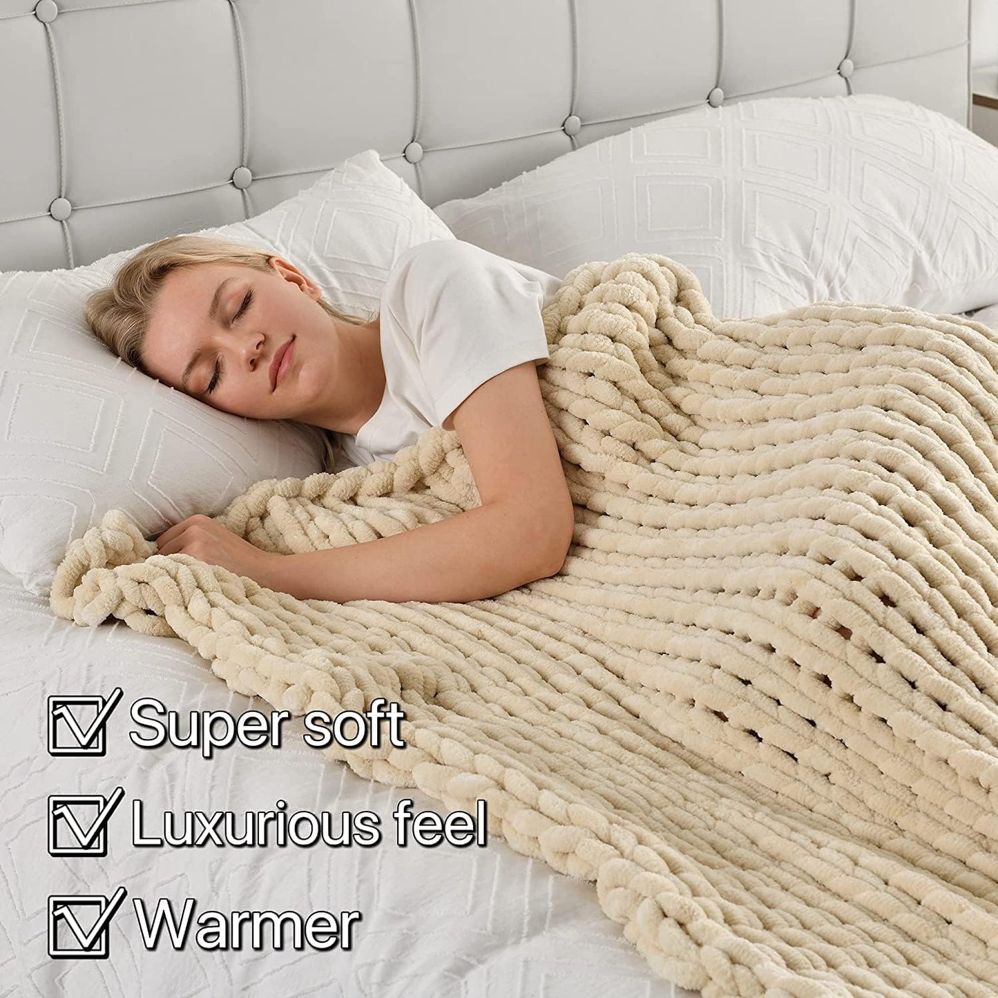 Maetoow Tighter Version Chenille Chunky Knit Blanket Throw （50×60 Inch）, Handmade Warm & Cozy Blanket Couch, Bed, Home Decor, Soft Fleece Banket, Boho Thick Blankets and Giant Yarn Throws，Beige