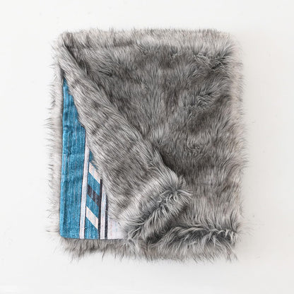 Luxury Plush Faux Fur Throw Blanket with Aztec Pattern, Super Warm, Fuzzy, Elegant, Fluffy Decoration Blanket for Couch, Armchair, Sofa and Bed, 50''x 60'', Teal