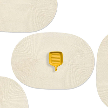 AHHFSMEI Placemats Set of 4 for Dining Table Washable Woven Vinyl Non-Slip 18x12 inches Placemat Heat-Resistant Durable Table Mats for Dining Table Easy to Clean (Oval Beige, 4)