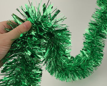 25 ft Long Roll Green Tinsel Twist Garland, Shiny Metallic Foil Decorations for Parade Floats, Halloween, Christmas Eve, New Year Parties (4" x 25' roll, Green)