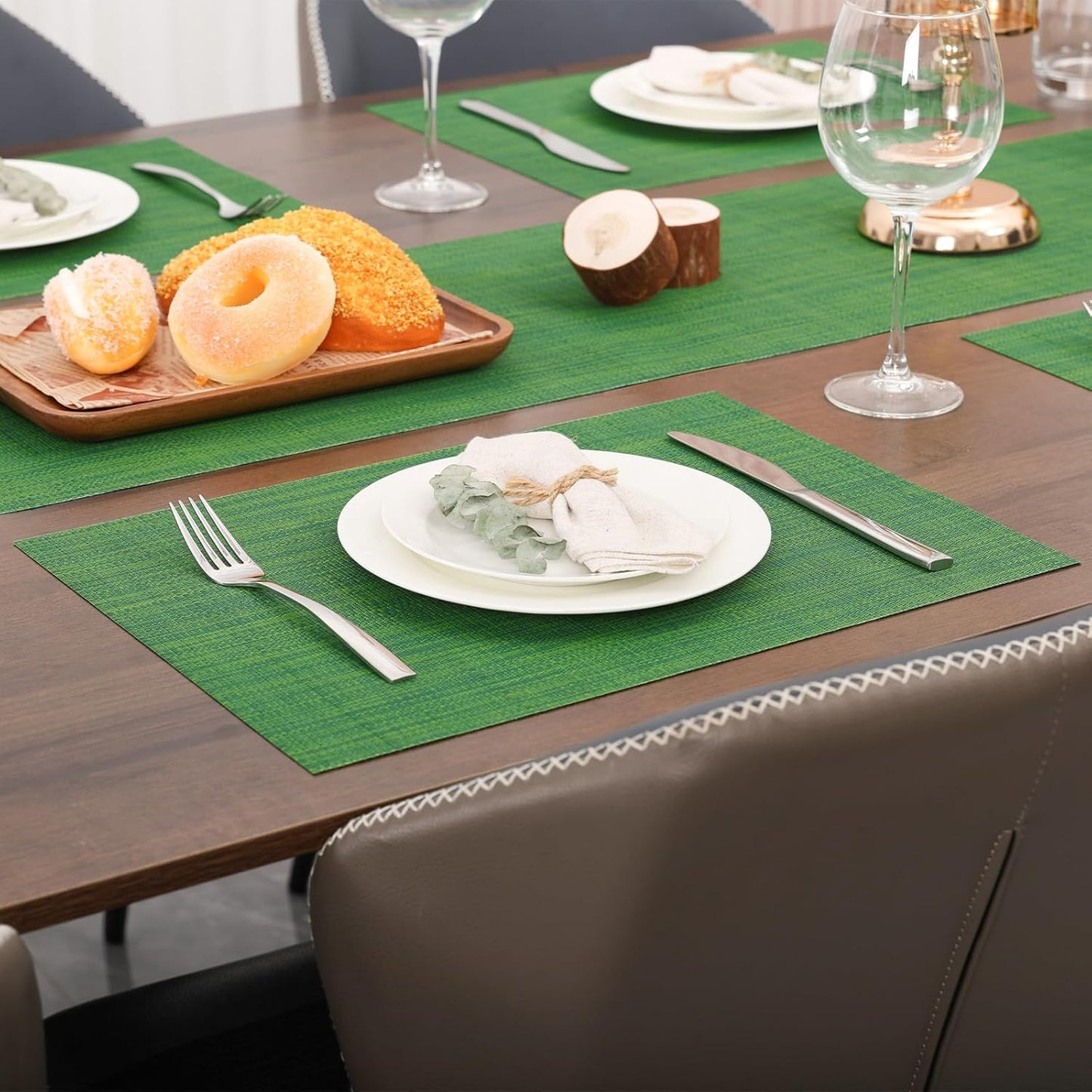 Myir JUN Placemats Set of 8, Vinyl Woven Placemats Place Mats Indoor Set of 8 Washable Table Mats Non-Slip Place mats for Dining Table (Dark Green, Set of 8)