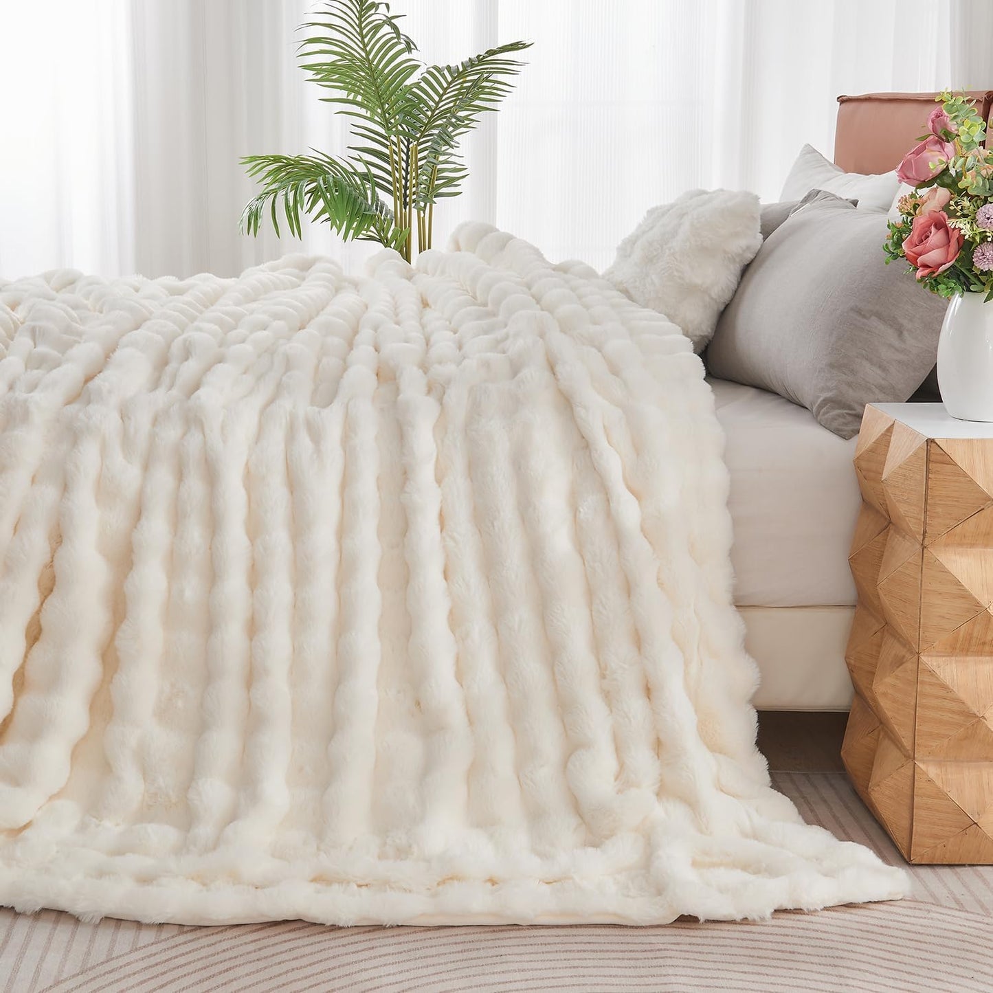 Lotus Karen King Size Faux Fur Blanket Cream White - Big Bubble Rabbit Fluff Throw for Bed Large Fluffy Fuzzy Cozy Thick Furry Plush Shaggy Blankets 108x90 Inches