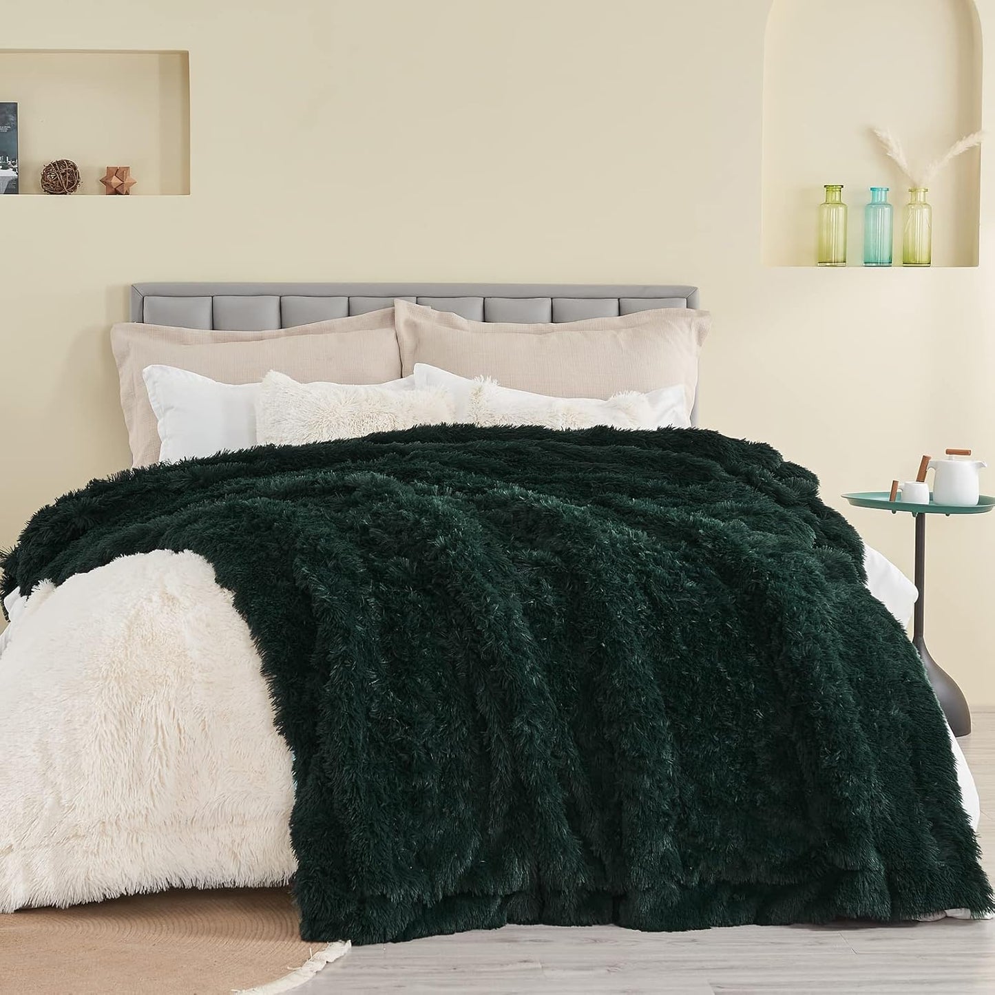 GONAAP Fuzzy Faux Fur Throw Blanket Queen Size Forest Green Super Soft Cozy Plush Fuzzy Shaggy Blanket for Couch Sofa Bed (Forest Green, Queen(90"x90"))