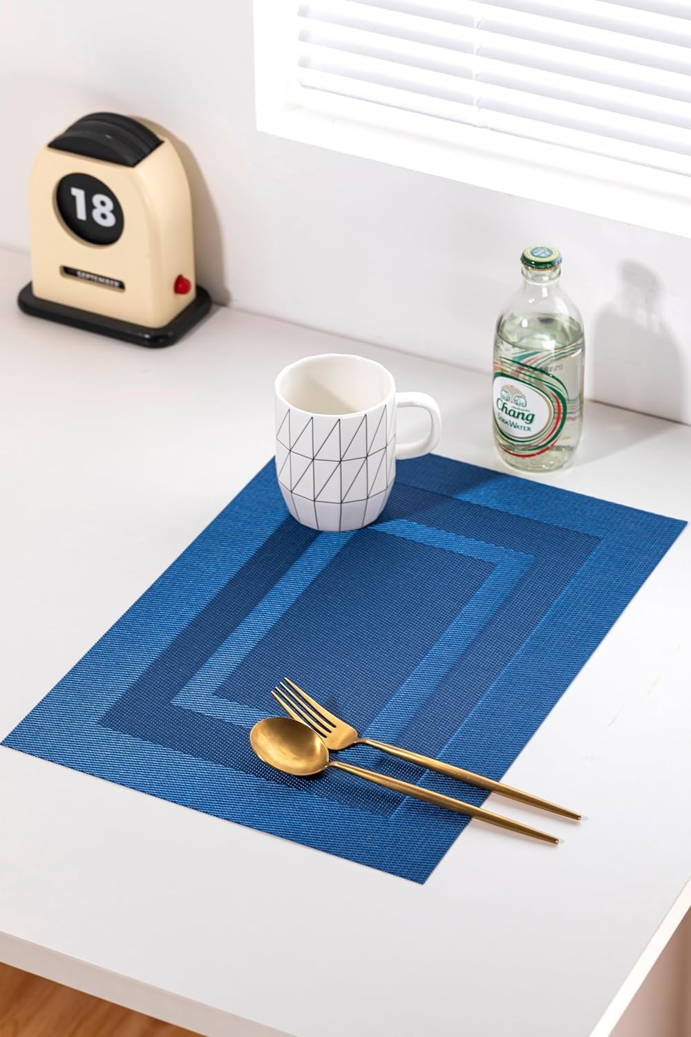 LEXMORE PlaceMats Set of 12 Vinyl/Plastic Woven Place Mats for Kitchen Table Indoor/Outdoor Washable PlaceMat Wipeable Dining Table Mats(Navy Cube)