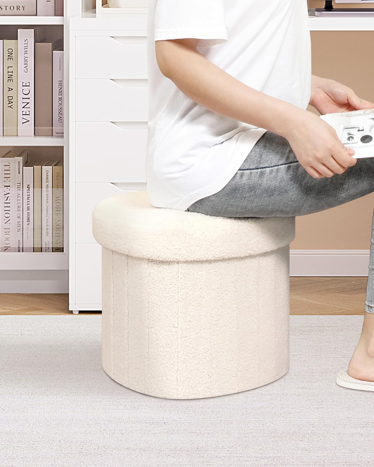 B FSOBEIIALEO Storage Ottoman Cube, Heart Shaped Ottomans with Storage Foot Stool Footrest for Lving Room, Boucle Ottoman Seat for Dorm Room,Faux Teddy Fur, Cream White 15"x15"x15"