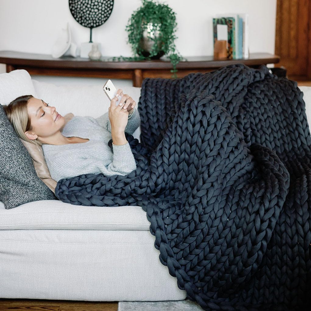 Nuzzie Chunky Knit Blanket - Breathable, Cooling, Hand Made Knit Throw Blanket for Sleep - Machine Washable, Stylish Decor Design (Charcoal, Full | 16lbs | 48"x72")