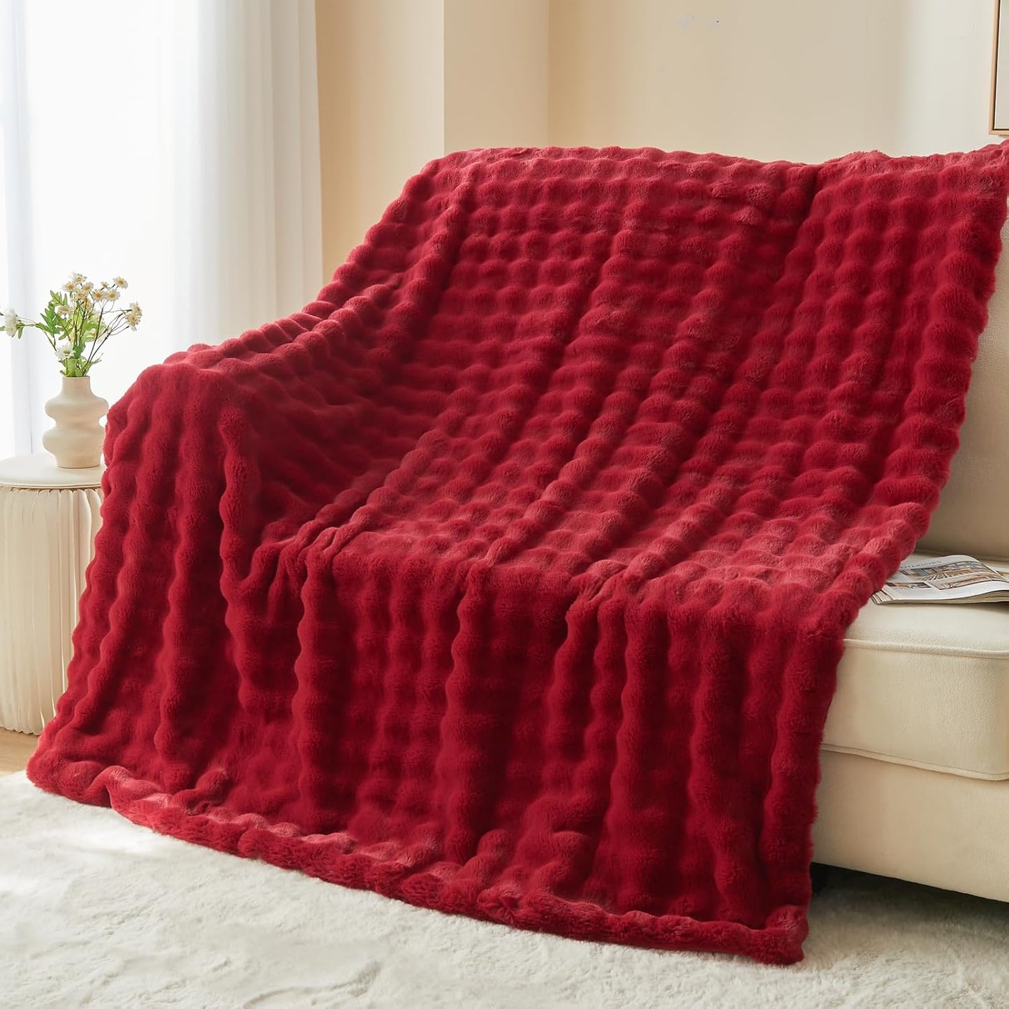 NEWCOSPLAY Faux Fur Throw Blanket Red Bubble Blanket Thick Warm Soft for Couch Sofa Bed 550GSM (Red, Throw(50"x60"))