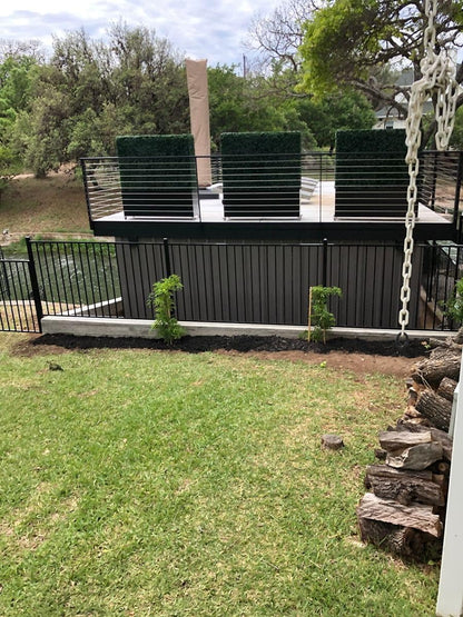 Artificial Boxwood Hedge Divider Wall with Black 201 Stainless Steel Planter Box (60" L X 48" H X 14" D)