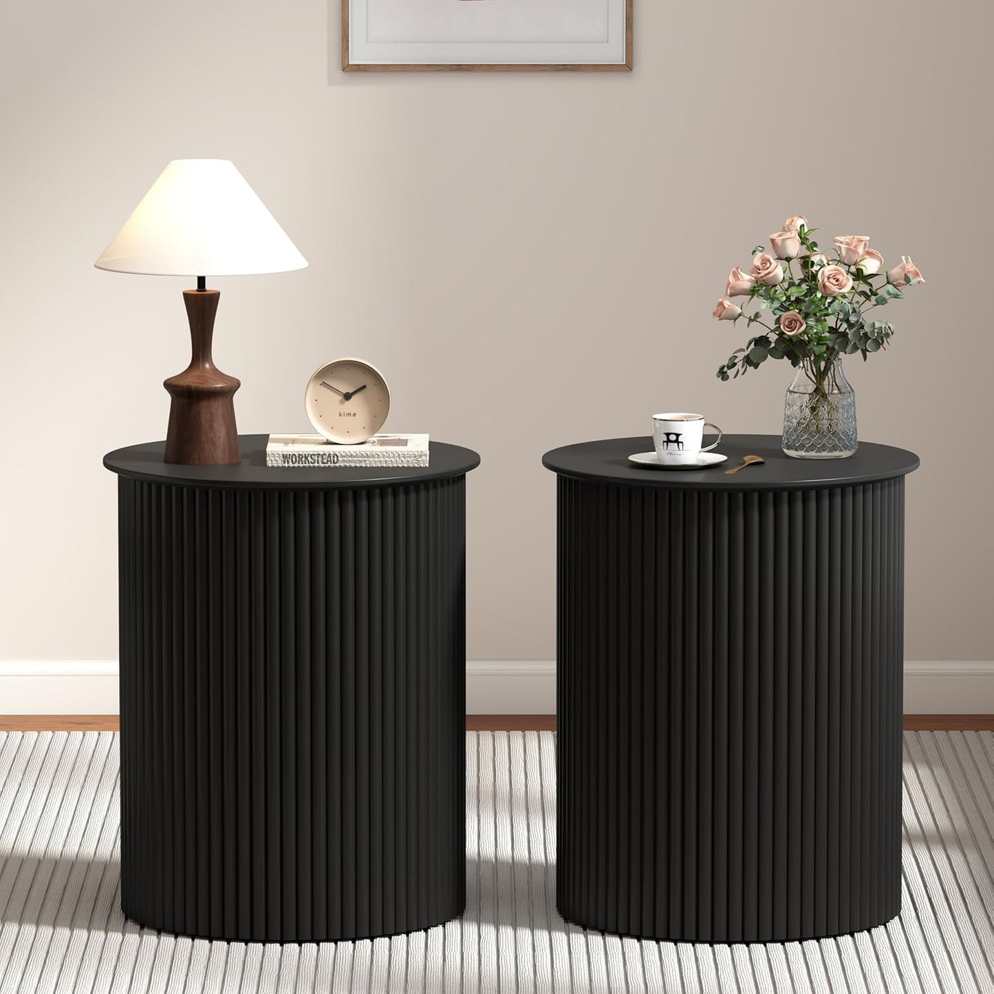 AVZEAR Small Round Side Table Fluted Night Stand Set of 2, 17.7" Mid Century Modern End Table, Circle Bedside Tables Wood Nightstands for Small Spaces, Living Room, Bedroom(Black)