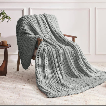 Chunky Knit Throw Blanket, 30''*40'' Knitted Throw Chenille Yarn for Bed Couch, Handmade Light Grey Crochet Big Thick Blanket, Machine Washable Cute Comfy Blanket for Home Decor
