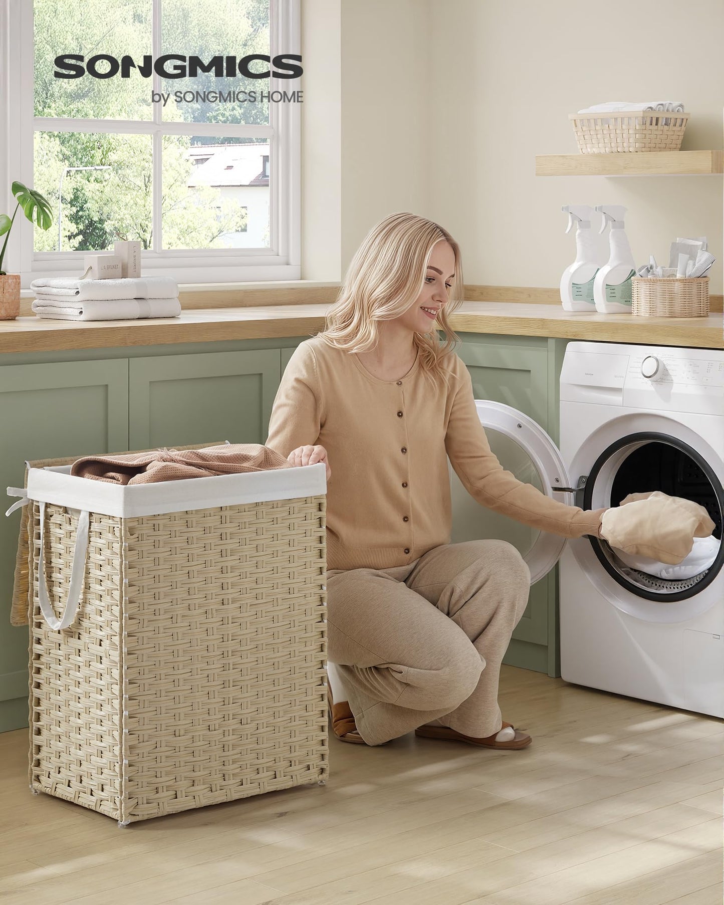 SONGMICS Laundry Hamper with Lid, 23.8 Gallon (90L) Synthetic Rattan Clothes Laundry Basket with