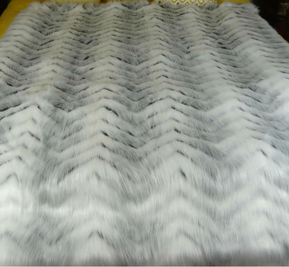 White Fox Faux Fur Throw Blanket & Bedspread - White Gray Fox Fur Throw - Luxury Fox Faux Fur - Soft Faux Fur Blanket, Made in USA, 16483