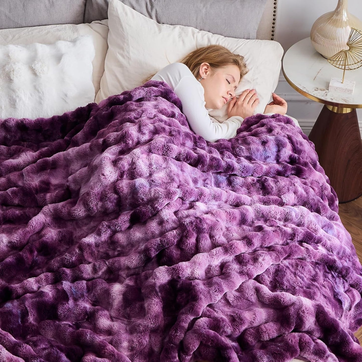 NEWCOSPLAY Faux Fur Throw Blanket Tie-dye Violet Purple Luxury Fluffy Thick Warm Bubble Blanket for Couch Sofa Bed 700GSM (Tie-dye Violet Purple, Throw(50"x60"))