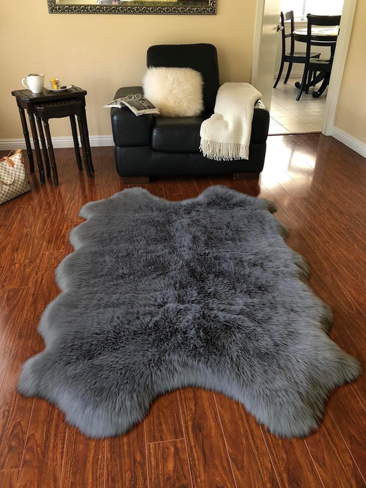 LAMBZY Faux Sheepskin Super Soft Hypoallergenic Silky Shag Rug for Living Room, Kids Room, Sofa (Quarto 4 Pelts 4'x6', Dark Grey)