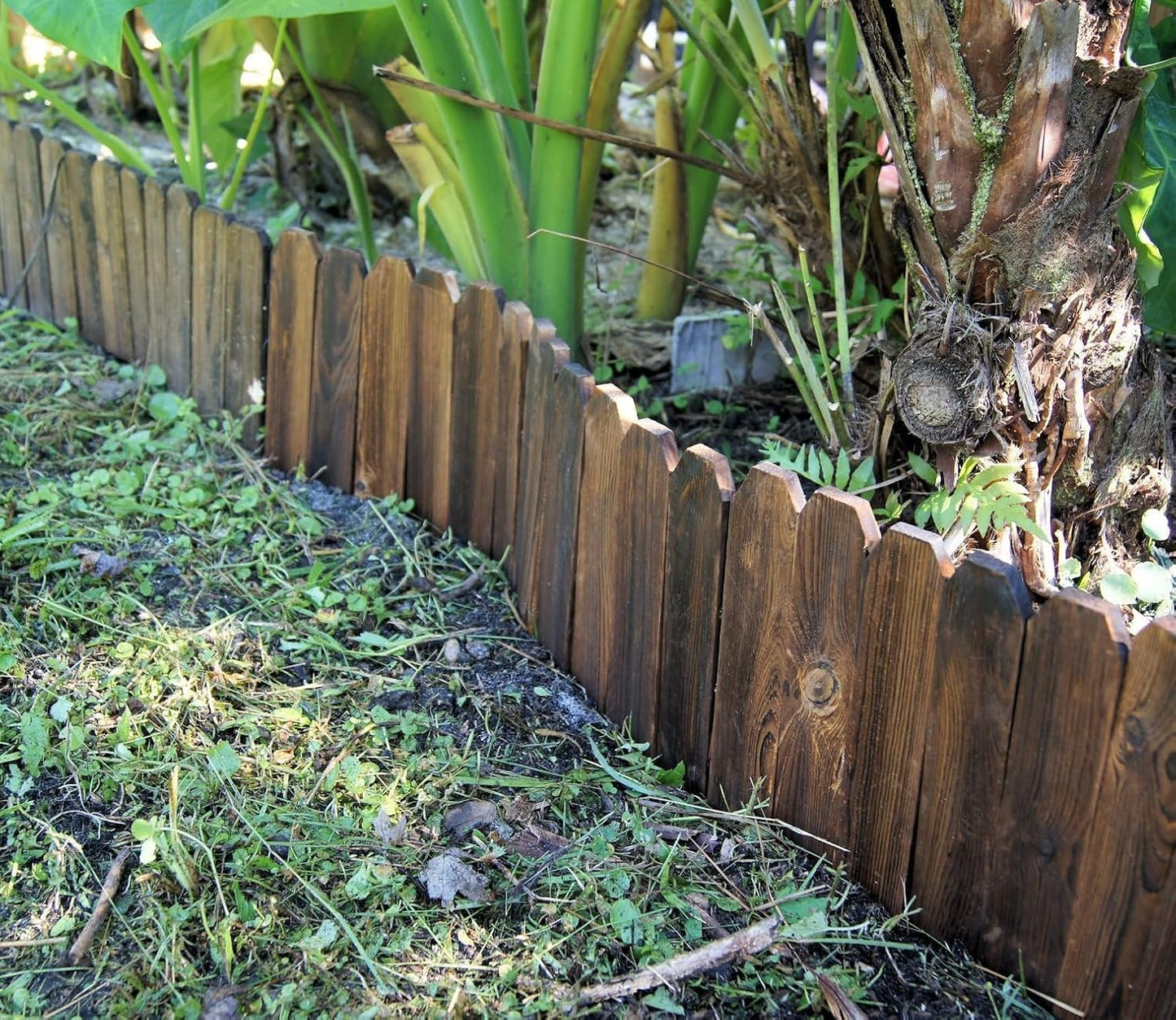 Wood Fence Border for Garden Beds – 9.8" H x 47" L Wooden Landscape Edging Panels, Rustic Decorative Outdoor Divider for Lawn, Path, and Yard Design (9-Pack)