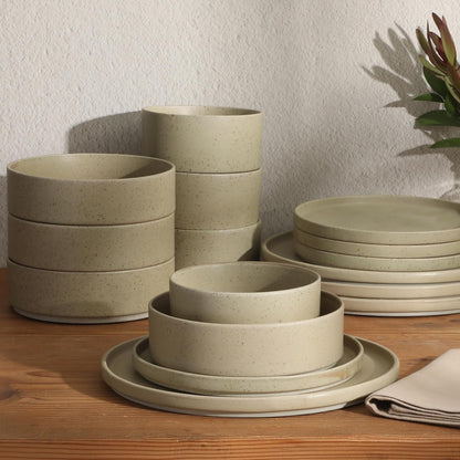 Gibson Elite Tatum Premium Porcelain Matte Reactive Glaze 16-Piece (Service for 4) Plates and Bolws Stackable Dishes Ceramic Dinnerware - Green