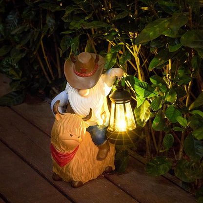 RM ROOMERS Garden Highland Cow Decor Outdoor Resin Solar Highland Cowboy Gnome Statue Yard Decorations Funny Gnomes Figurine Lights Unique Gifts for Women Housewarming Patio