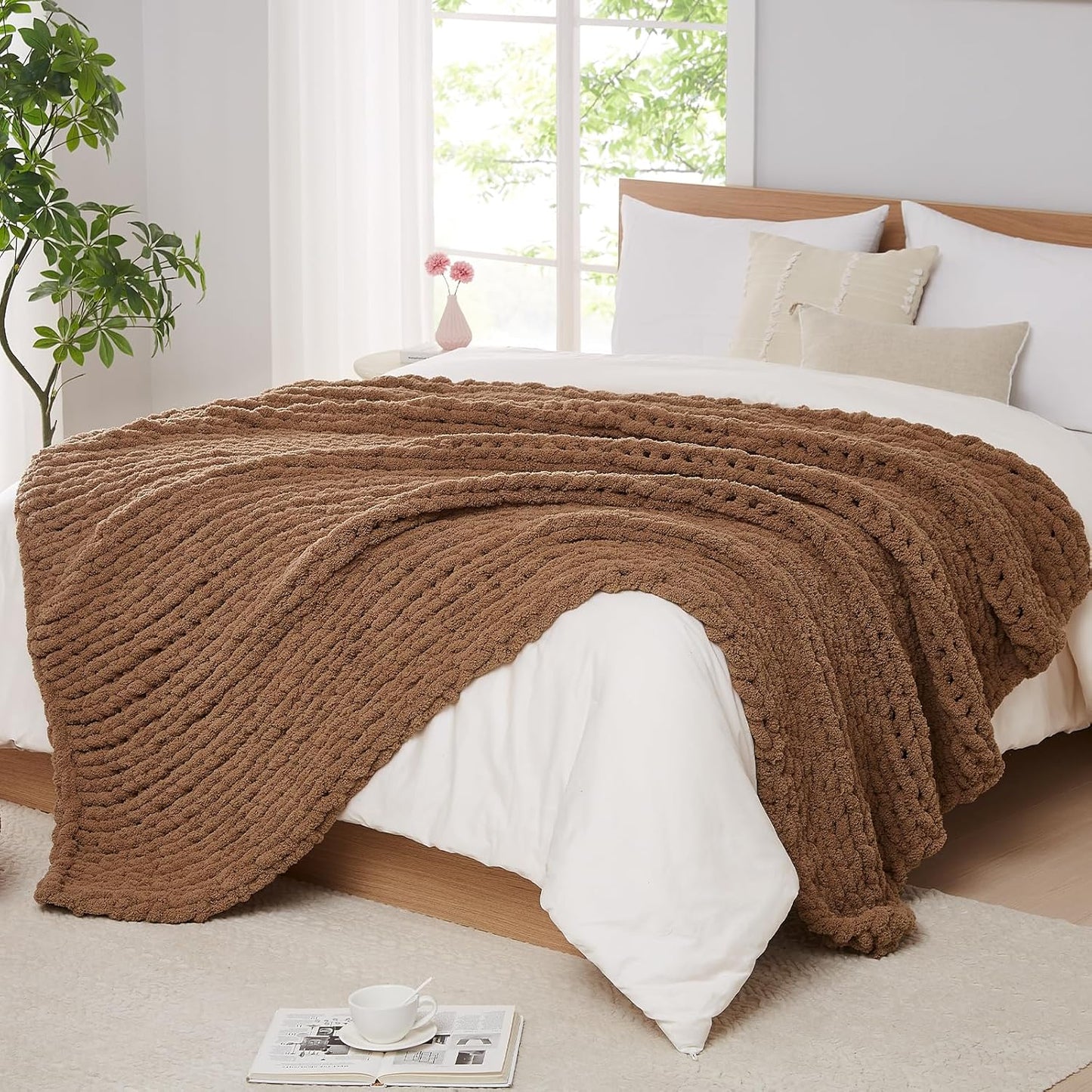 L'AGRATY Chunky Knit Blanket Throw: 50''x60'' Chenille Chunky Knitted Throw Blanket for Bed Couch - Handmade Thick Big Cable Knit Blanket - Large Chunky Crochet Rope Blanket for Home Decor(Brown)