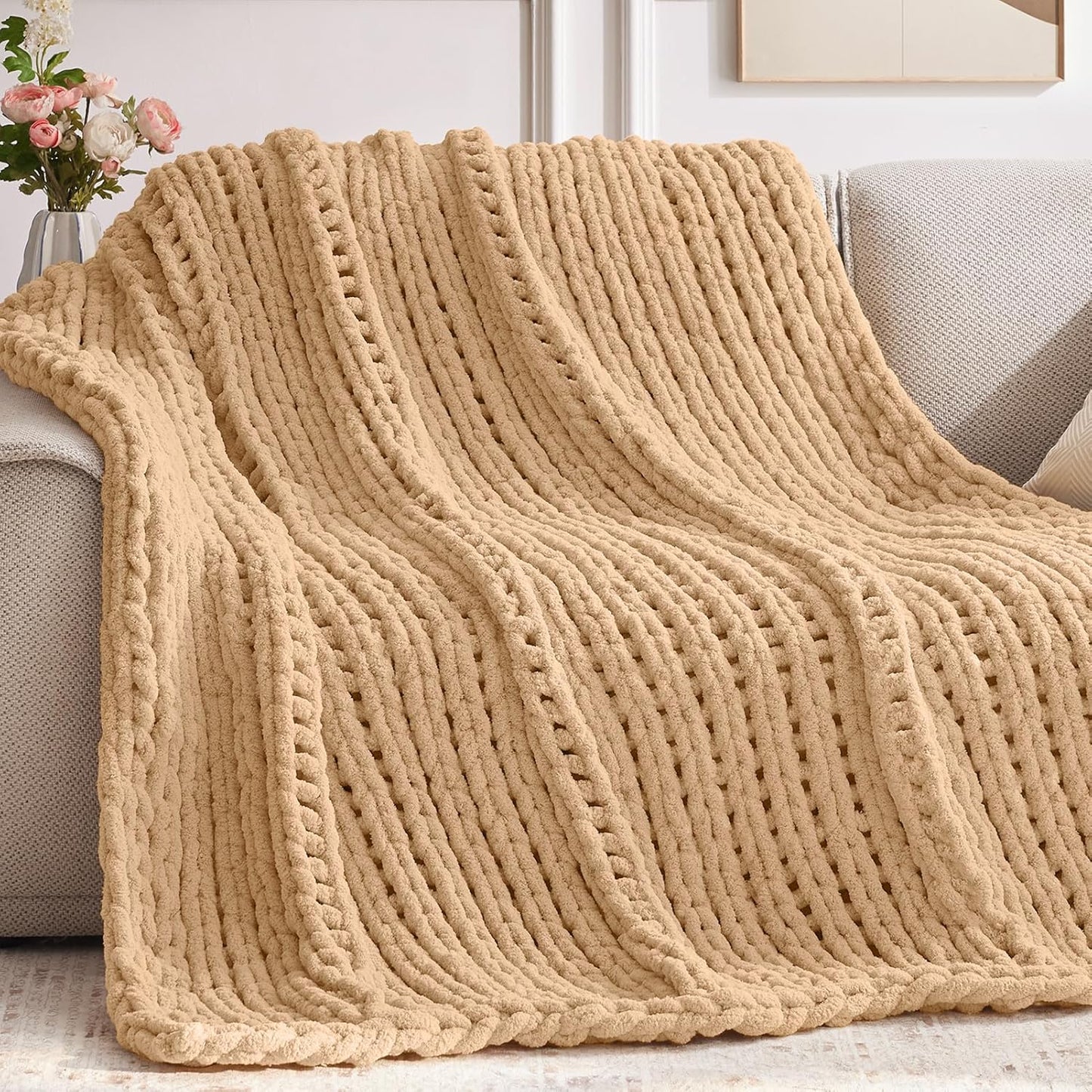 Chunky Knit Throw Blanket, 40''*50'' Knitted Throw Chenille Yarn for Bed Couch, Handmade Beige Crochet Big Thick Blanket, Machine Washable Cute Comfy Blanket for Home Decor