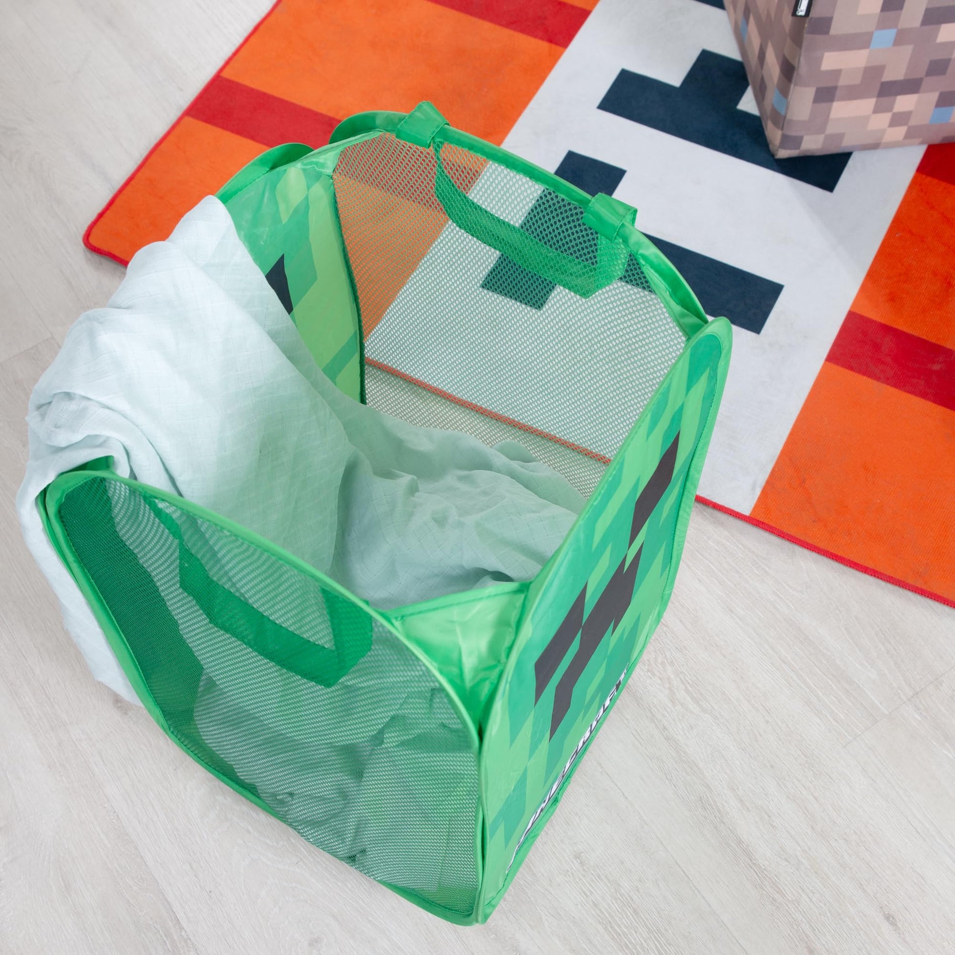 Minecraft: Laundry Basket - Creeper - Green Pixel Cube, Pop-Up & Collapse, Use As Toy Storage, Game