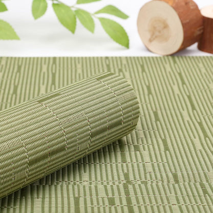 Myir JUN Placemats Set of 8, Vinyl Woven Placemats Place Mats Indoor Set of 8 Washable Table Mats Non-Slip Place mats for Dining Table (Green, Set of 8)